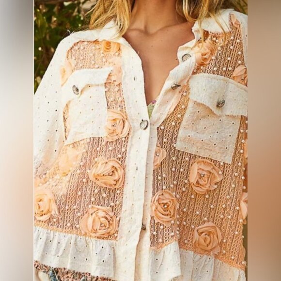 POL Elegant White and Cream Floral Button Down Shirt - Picture 2 of 14